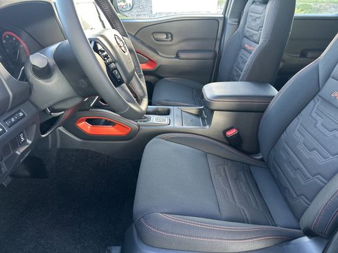New 2026 Nissan Frontier PRO-4X w/ Pro-4x Convenience Package image 10