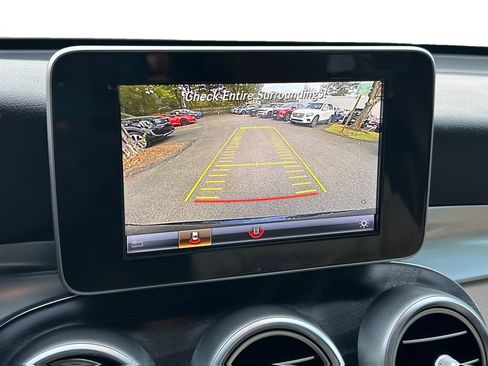 Used 2018 Mercedes-Benz GLC 300 4MATIC image 22