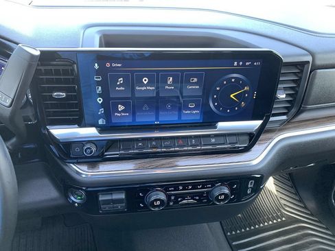 Used 2025 Chevrolet Silverado 1500 LT AWD/4WD image 19