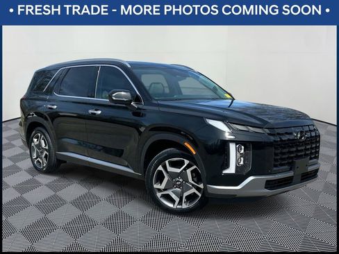 Used 2024 Hyundai Palisade Limited image 1