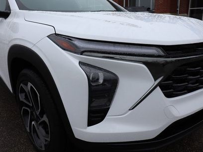 Used 2025 Chevrolet Trax RS w/ Sunroof Package