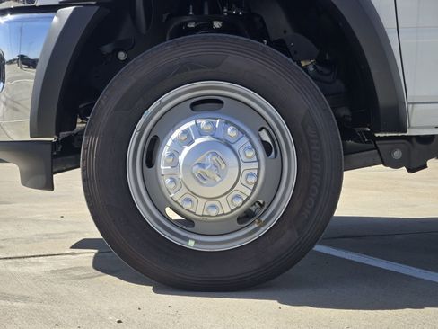 New 2026 RAM 5500 4x4 Crew Cab image 12