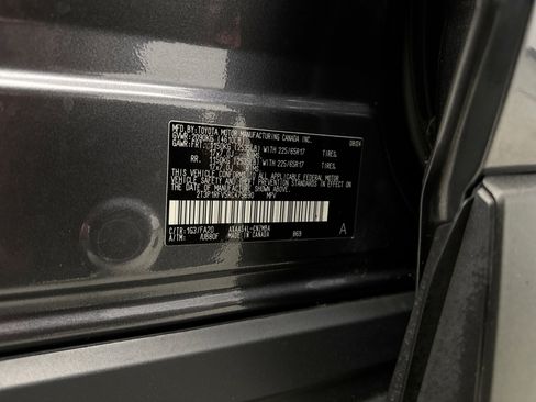 Used 2024 Toyota RAV4 XLE image 24