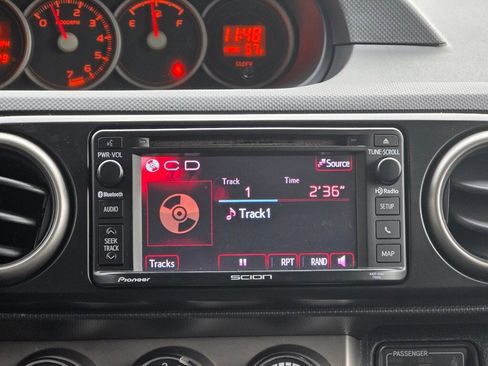 Used 2015 Scion xB image 13