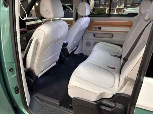 New 2025 Volkswagen ID. Buzz 1st Edition image 14