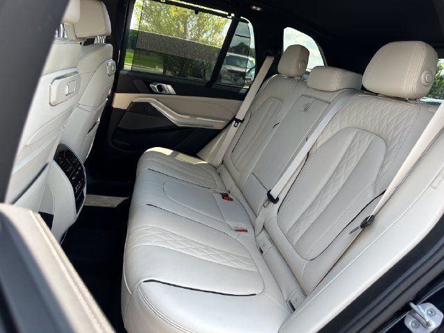 Used 2025 BMW X5 M60i w/ Executive Package AWD/4WD image 21