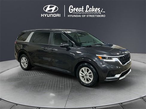 Used 2024 Kia Carnival LX image 7