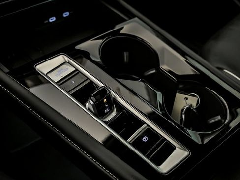 Certified 2026 Volkswagen Atlas SEL Premium R-Line image 22