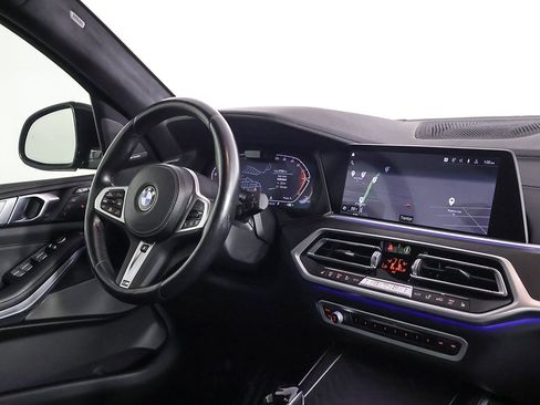 Used 2022 BMW X7 xDrive40i w/ M Sport Package image 31