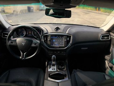 Used 2015 Maserati Ghibli RWD image 22