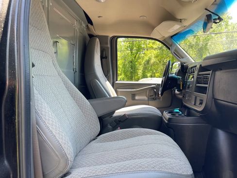 Used 2023 Chevrolet Express 2500 w/ Driver Convenience Package RWD image 15