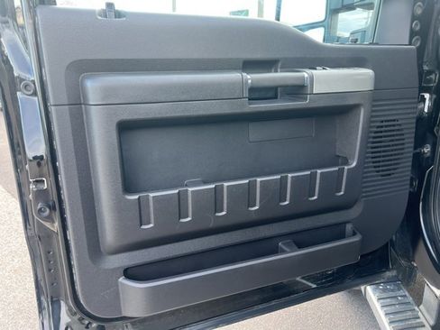 Used 2016 Ford F250 Lariat w/ Lariat Ultimate Package image 13