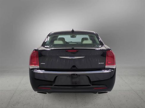 Certified 2023 Chrysler 300 Touring image 7