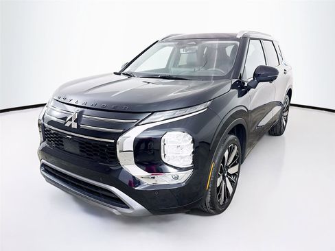 New 2026 Mitsubishi Outlander SEL image 42