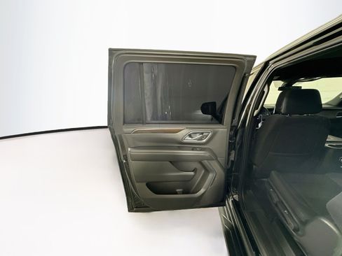 Used 2021 GMC Yukon XL SLE AWD/4WD image 26