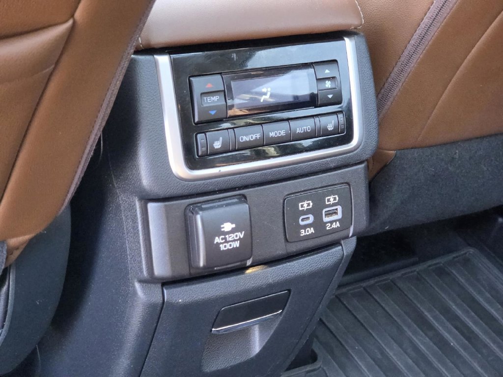Used 2023 Subaru Ascent Touring AWD/4WD image 18