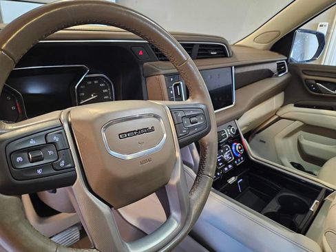 Used 2021 GMC Yukon Denali AWD/4WD image 7