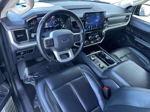 Used 2023 Ford Expedition XLT AWD/4WD image 9
