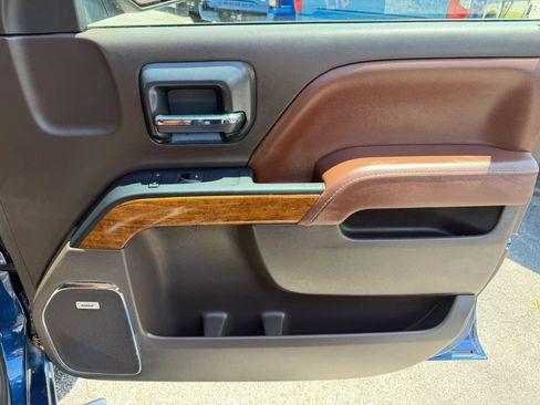 Used 2015 Chevrolet Silverado 1500 High Country w/ High Country Premium Package AWD/4WD image 25