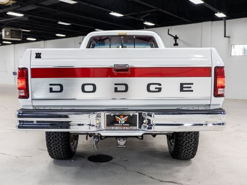Used 1992 Dodge D/W Truck 250 AWD/4WD image 12