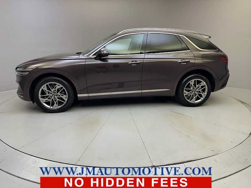 Used 2022 Genesis GV70 2.5T w/ Select Package AWD/4WD image 2