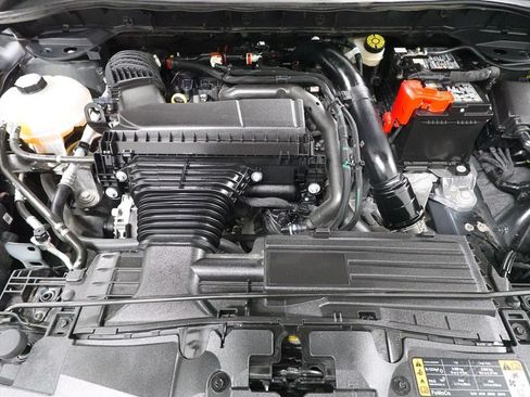 Certified 2025 Ford Escape Platinum AWD/4WD image 36