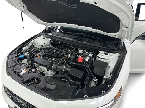 Used 2023 Honda Accord EX image 12