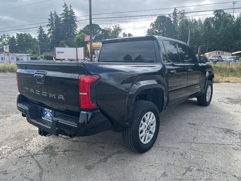 Used 2025 Toyota Tacoma SR5 RWD image 38