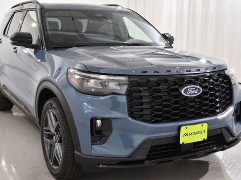 New 2026 Ford Explorer ST-Line AWD/4WD image 4