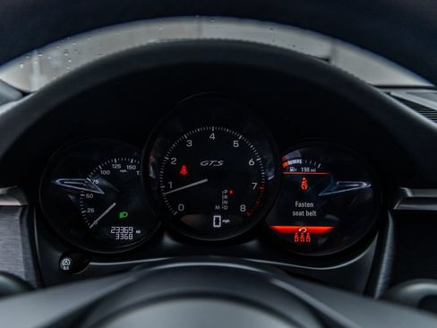 Used 2022 Porsche Macan GTS AWD/4WD image 30