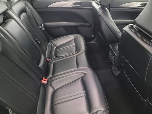 Used 2020 Lincoln MKZ image 19