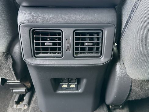 Used 2021 Toyota RAV4 XLE image 16