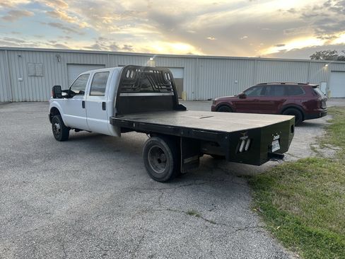 Used 2016 Ford F350 XL w/ Power Equipment Group image 5