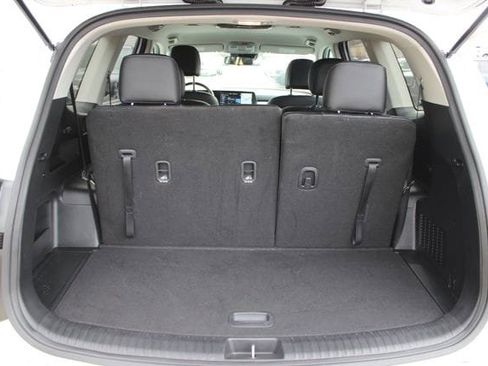 Used 2023 Kia Telluride S AWD/4WD image 28
