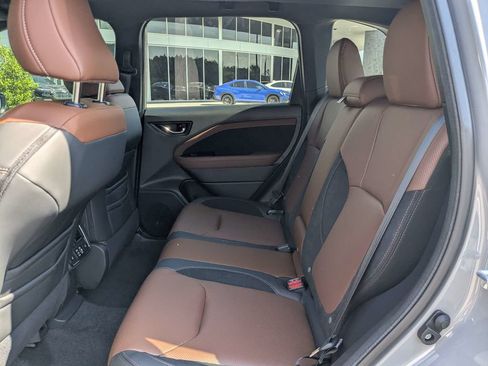 New 2026 Subaru Forester Touring AWD/4WD image 13