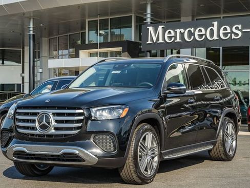 New 2026 Mercedes-Benz GLS 450 4MATIC image 3