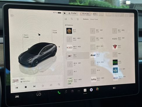 Used 2023 Tesla Model 3 Standard Range RWD image 22