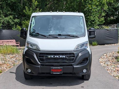 Used 2025 RAM ProMaster 2500 w/ Convenience Group FWD image 9