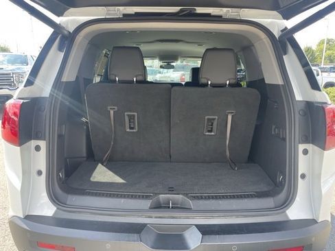 Used 2019 GMC Acadia SLT image 30