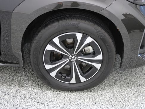 Used 2024 Toyota bZ4X FWD w/ Weather Package image 5