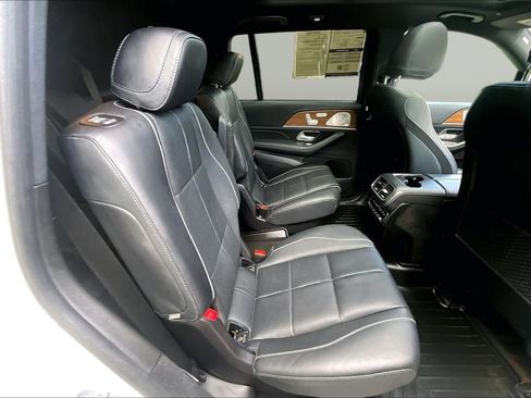Used 2021 Mercedes-Benz GLS 580 4MATIC image 19