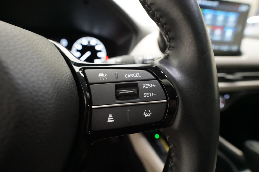 Used 2025 Honda HR-V EX-L image 18