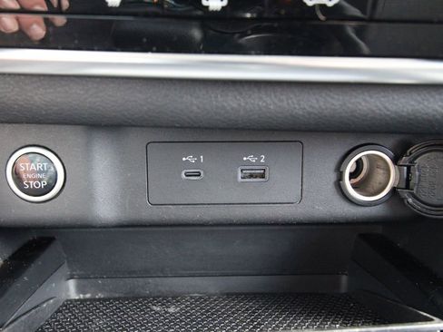 Used 2022 Nissan Rogue S image 24