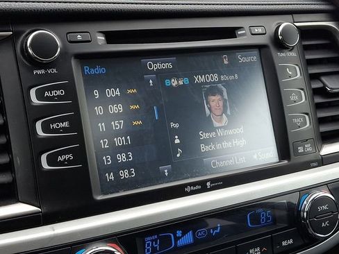 Used 2015 Toyota Highlander XLE image 20