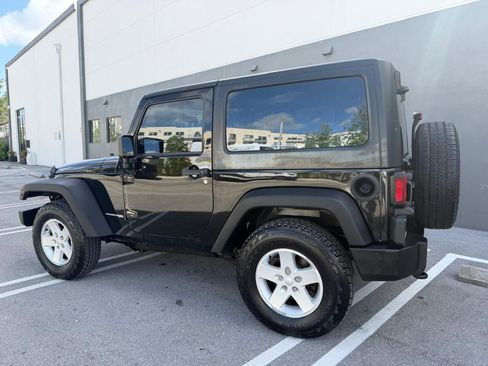 Used 2018 Jeep Wrangler Sport AWD/4WD image 13