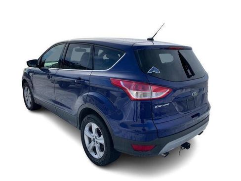 Used 2016 Ford Escape SE image 3
