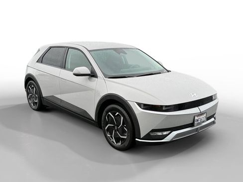 Certified 2024 Hyundai Ioniq 5 SEL image 7