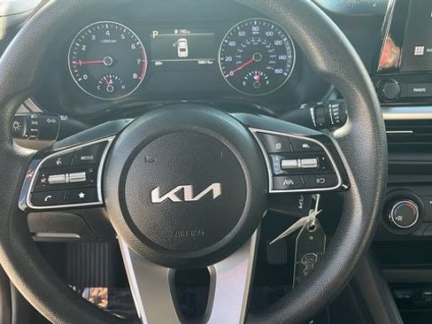 Used 2024 Kia Forte LXS FWD image 7