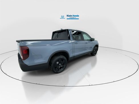 New 2026 Honda Ridgeline Black Edition image 2