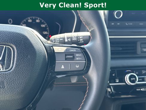 Used 2025 Honda Pilot Sport image 29